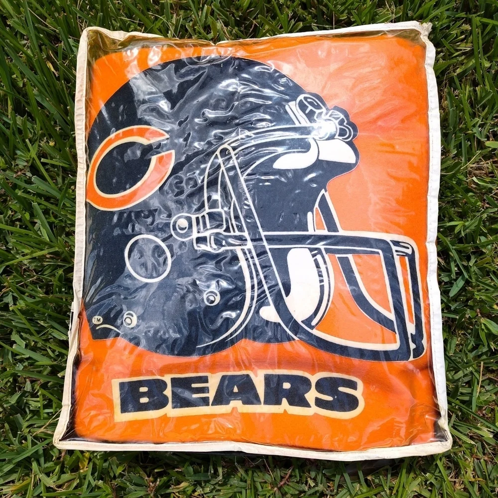 VINTAGE 40x60 1980's Chicago Bears Stadium Blanket. Never Used Original Package